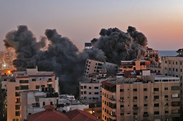 Horrifying Photographs Capture The Deadly Israeli–Palestinian Violence